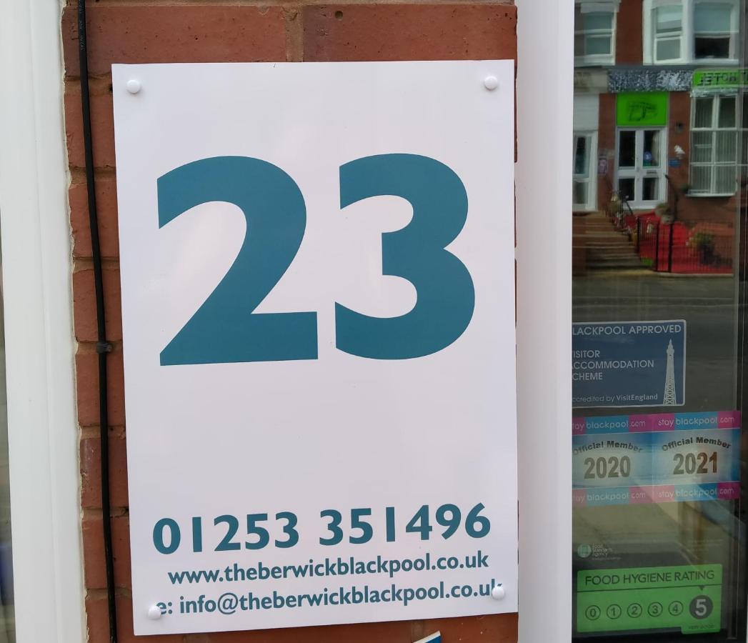 The Berwick - Over 40'S Only Blackpool Ngoại thất bức ảnh