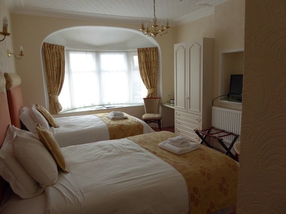 The Berwick - Over 40'S Only Blackpool Ngoại thất bức ảnh