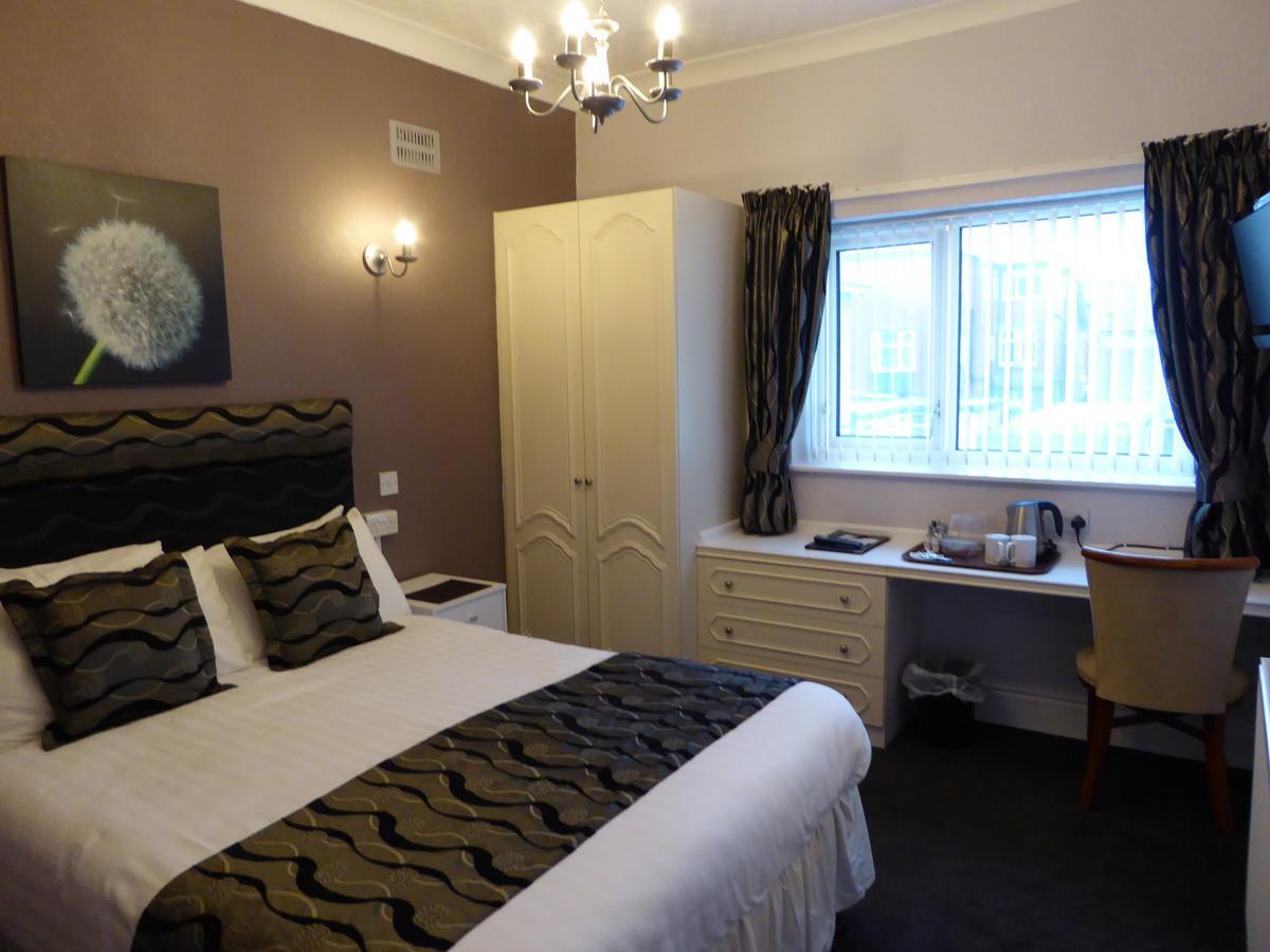 The Berwick - Over 40'S Only Blackpool Ngoại thất bức ảnh