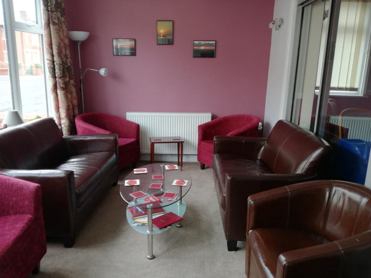 The Berwick - Over 40'S Only Blackpool Ngoại thất bức ảnh