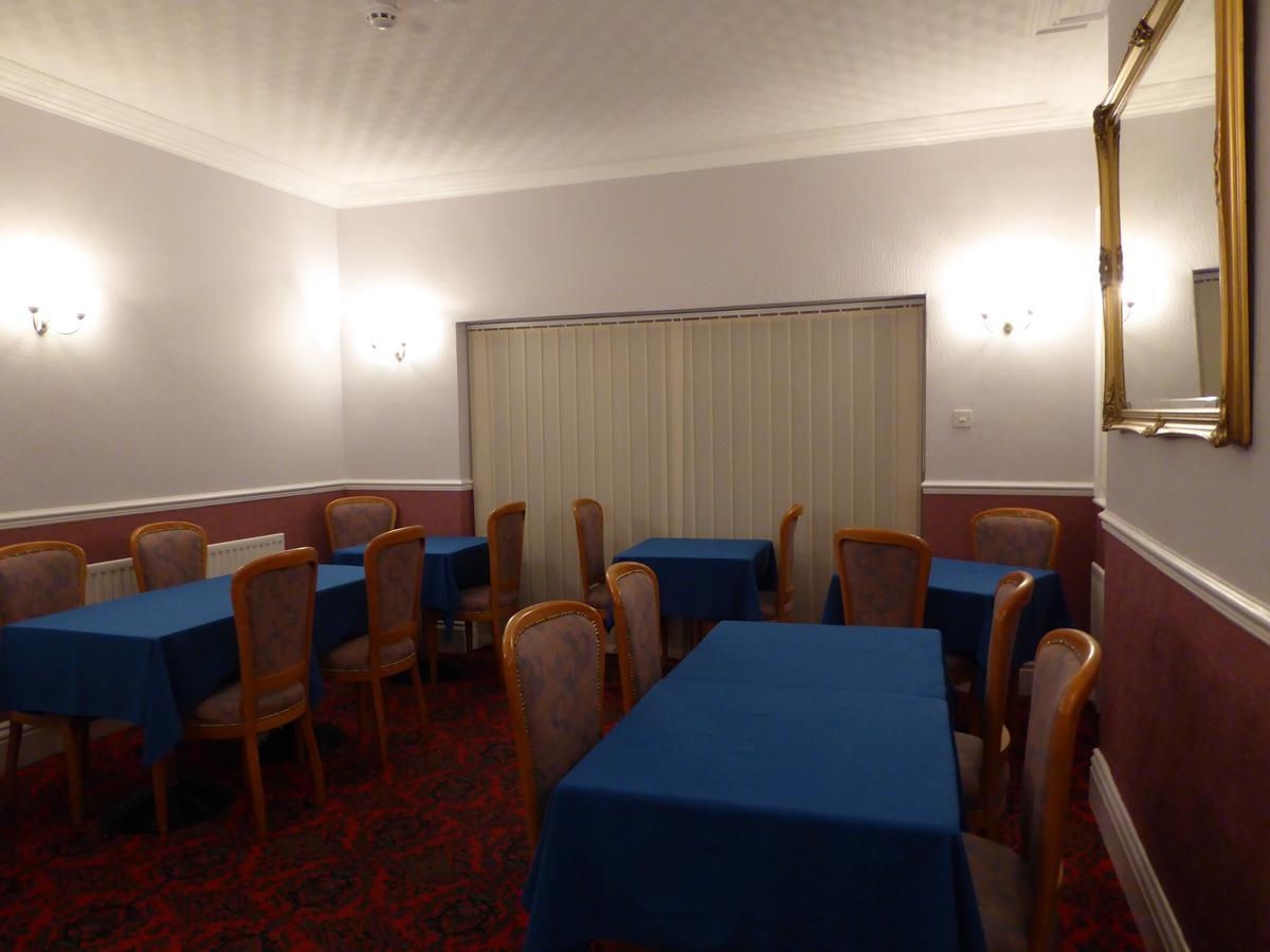 The Berwick - Over 40'S Only Blackpool Ngoại thất bức ảnh